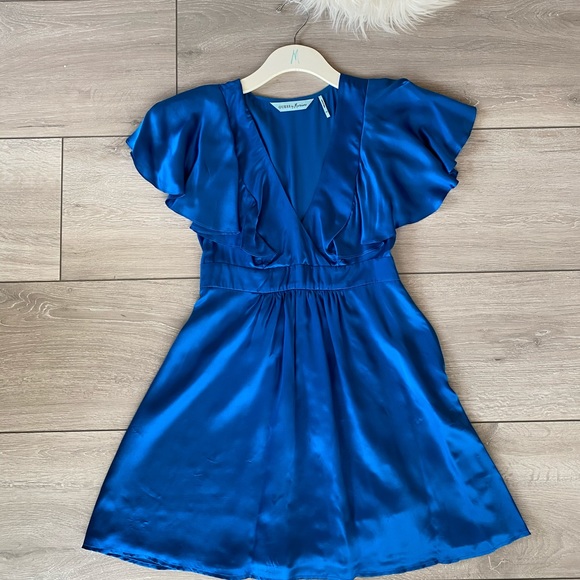 MARCIANO Guess blue satin butterfly sleeve dress - Picture 1 of 6